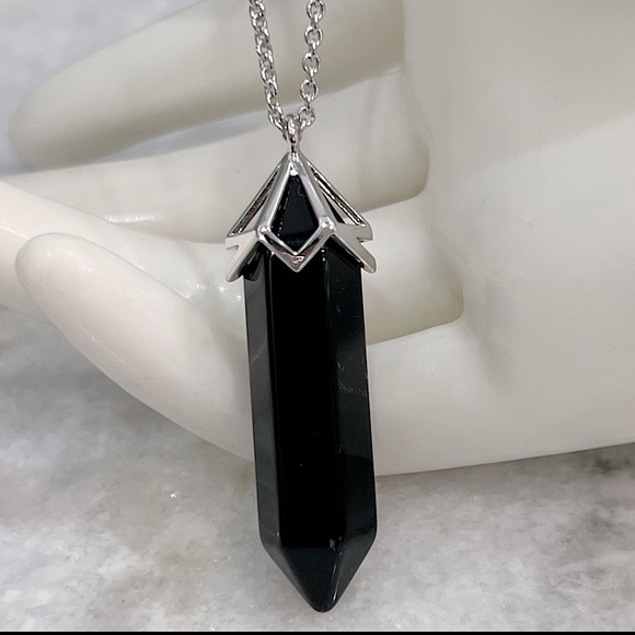 Black Agate Silvertone Crystal Point Pendant Necklace - Picture 1 of 9